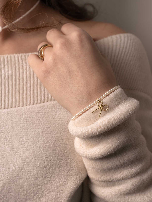 Pearls & Bow Bracelet
